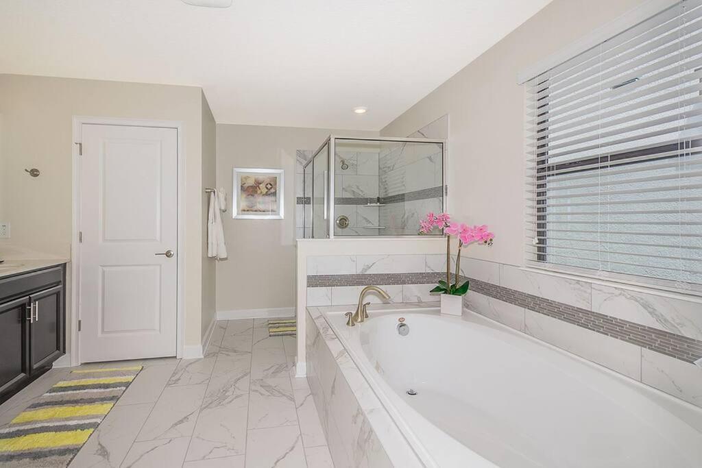 Luxury Villa Inside Storey Lake, Kissimmee - No Extra Fees Екстериор снимка